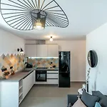 Flora شقة *