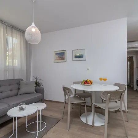 Appartement Flora Trogir