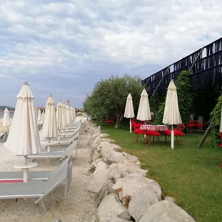 Flora Διαμέρισμα