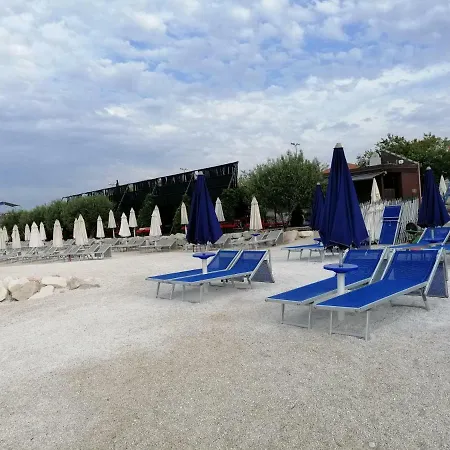 Διαμέρισμα Flora *