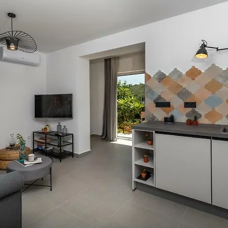 Апартаменти Flora