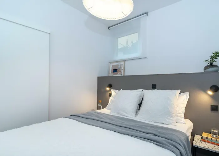 Flora Apartment Trogir