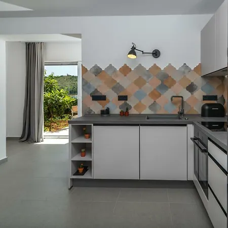 Flora * Τρογκίρ